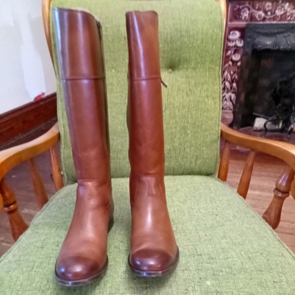 Frye Knee high Melissa D Ring Tall WC size 8.5 Discontinued